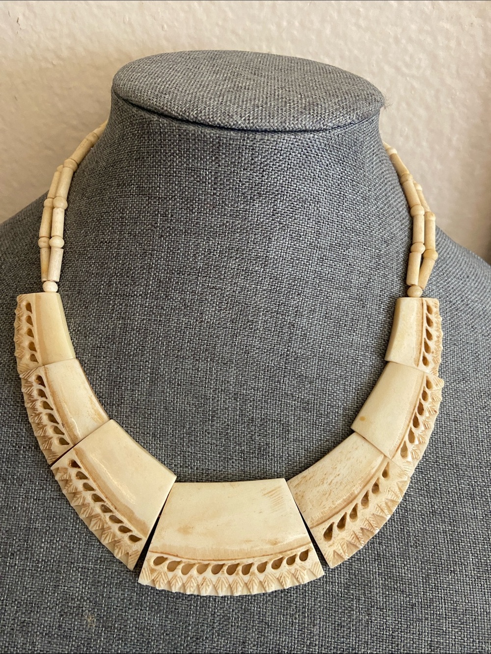 VINTAGE African Hand-Carved Bovine BONE Statement Necklace